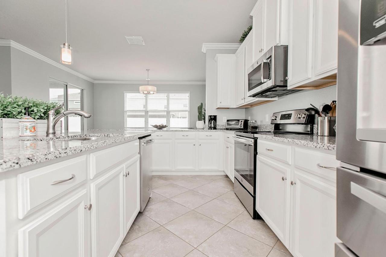 Spacious 4 bedroom home in Sanford/Orlando! Buitenkant foto