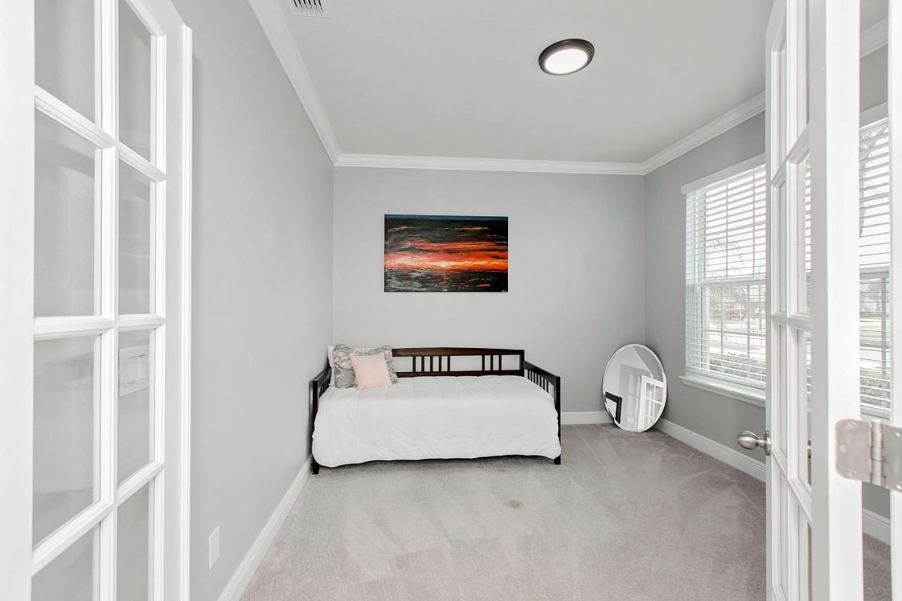 Spacious 4 bedroom home in Sanford/Orlando! Buitenkant foto